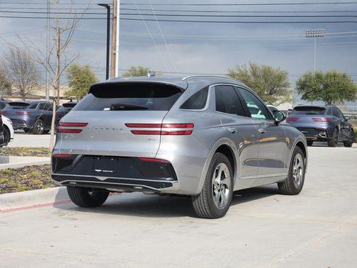 2026 Genesis GV70 2.5T