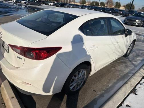 2016 Mazda Mazda3 i Sport