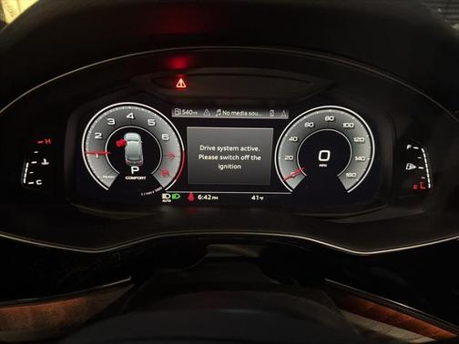 2022 Audi Q7 45 Premium Plus