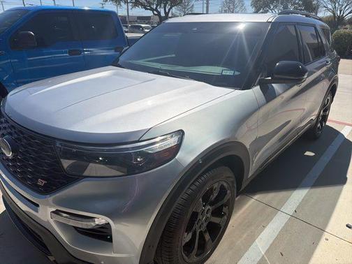 Silver Metallic 2020 Ford Explorer ST