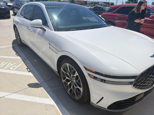 White 2023 Genesis G90 3.5T e-SC AWD