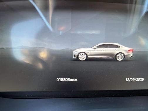 2024 Jaguar XF R-Dynamic SE P250 AWD Automatic