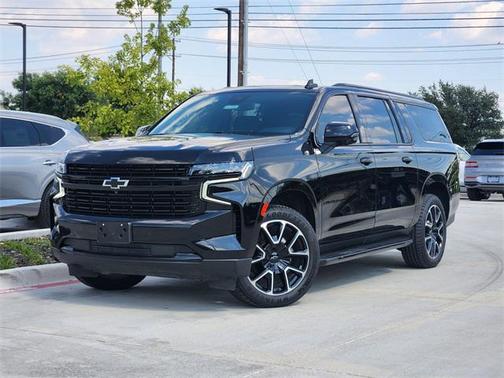 2023 Chevrolet Suburban RST