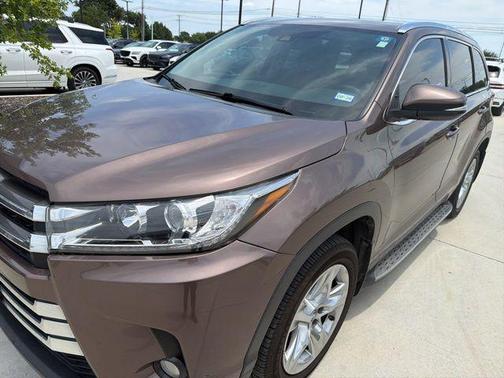 Walnut 2017 Toyota Highlander Limited