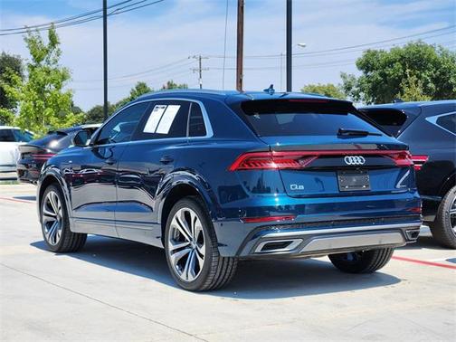 2020 Audi Q8 55 Premium Plus