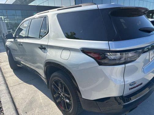 Silver Ice Metallic 2019 Chevrolet Traverse Premier