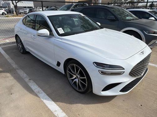 2023 Genesis G70 2.0T RWD