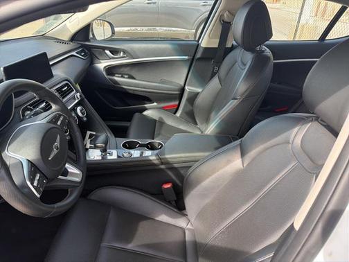 2023 Genesis G70 2.0T RWD