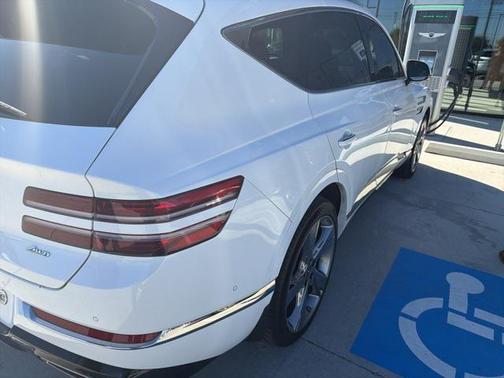 2022 Genesis GV80 2.5T