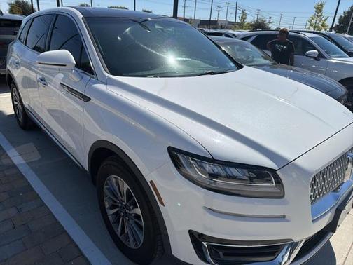 2020 Lincoln Nautilus Reserve