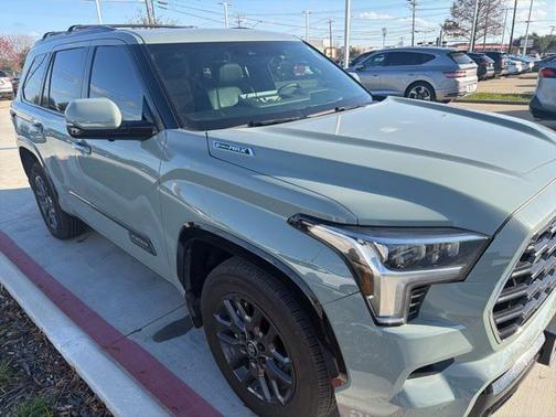 2025 Toyota Sequoia Platinum