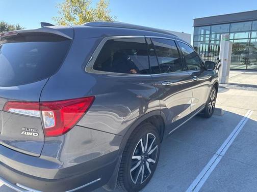 2022 Honda Pilot AWD Elite