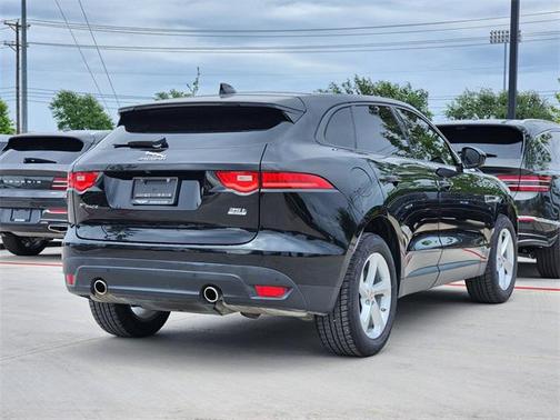 2017 Jaguar F-PACE 35t Premium