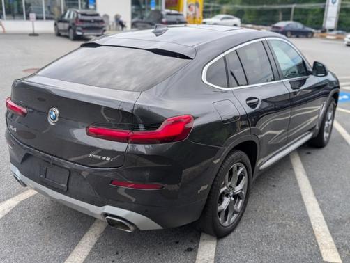2024 BMW X4 xDrive30i