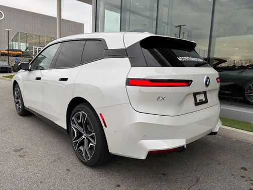 2026 BMW iX xDrive45