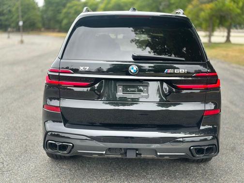 2026 BMW X7 M60i
