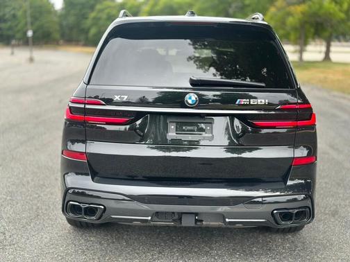 2026 BMW X7 M60i
