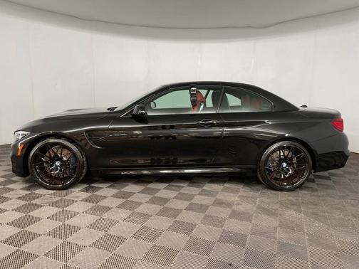 Photo 2 of 32 of 2020 BMW M4 Base