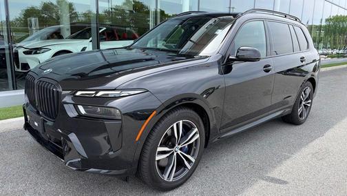 Black Sapphire Metallic 2024 BMW X7 xDrive40i