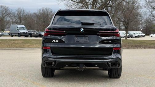 Black Sapphire Metallic 2026 BMW X5 xDrive40i
