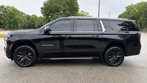 Black 2025 Chevrolet Suburban High Country