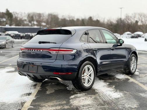 2021 Porsche Macan 
