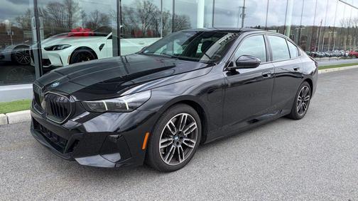 Black Sapphire Metallic 2026 BMW 550e xDrive