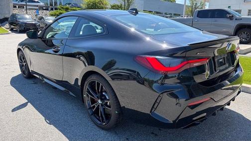 Black Sapphire Metallic 2022 BMW M440 i xDrive