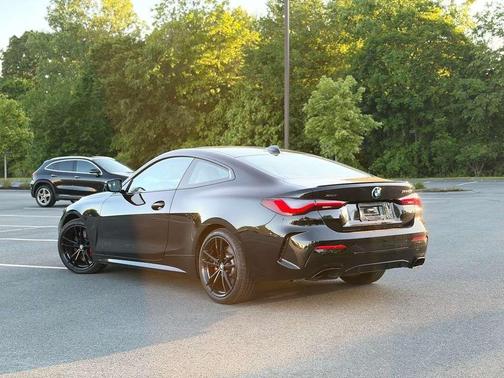 Black Sapphire Metallic 2022 BMW M440 i xDrive