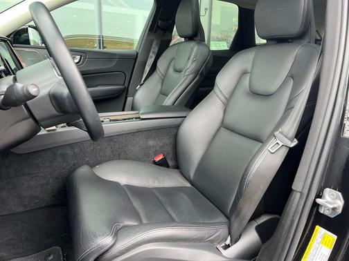 2019 Volvo XC60 T5 Inscription