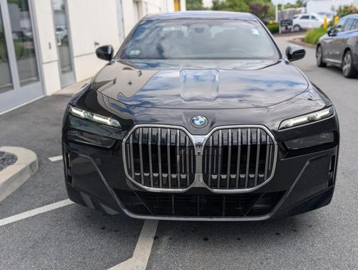 2024 BMW 760 760i xDrive