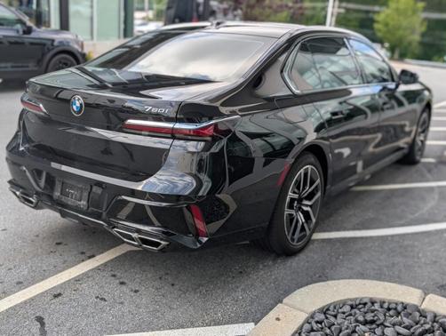 2024 BMW 760 760i xDrive