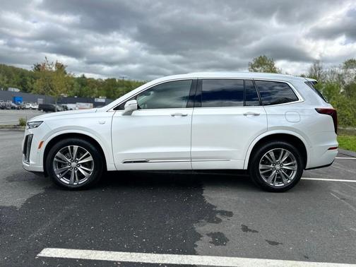 2023 Cadillac XT6 Premium Luxury AWD