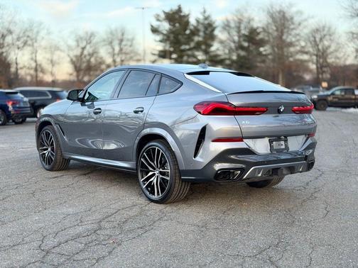 2026 BMW X6 M60i