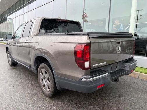 Deep Scarlet Pearl 2020 Honda Ridgeline RTL-E