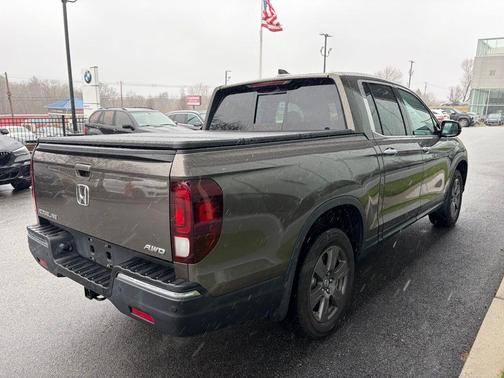 Deep Scarlet Pearl 2020 Honda Ridgeline RTL-E