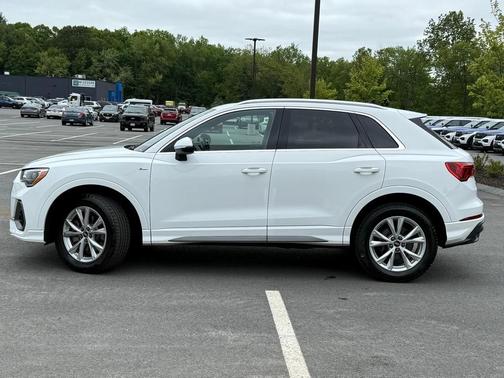 2021 Audi Q3 45 S line Premium