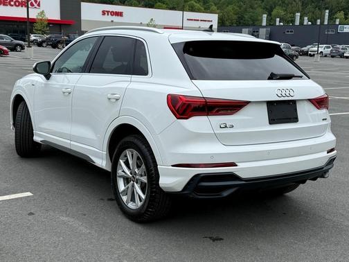 2021 Audi Q3 45 S line Premium