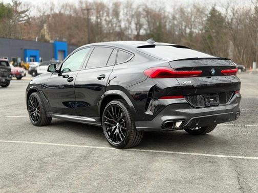 Black Sapphire Metallic 2023 BMW X6 xDrive40i