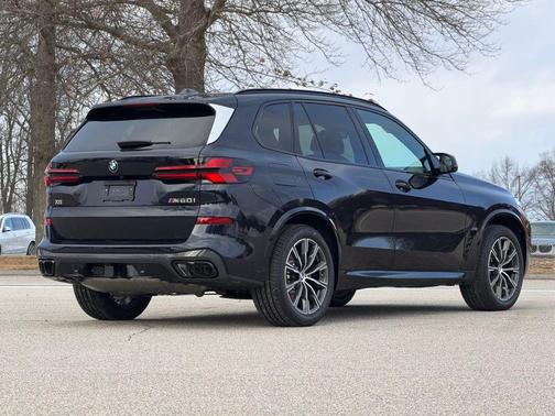 2026 BMW X5 M60i