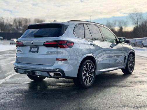 2025 BMW X5 xDrive40i