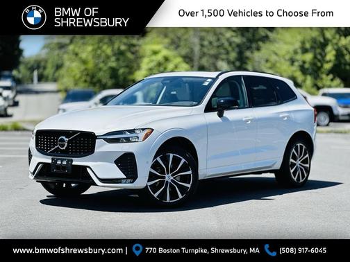 2023 Volvo XC60 B5 Plus Dark Theme
