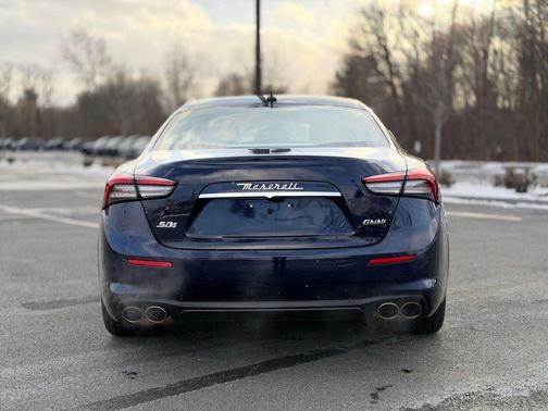 2021 Maserati Ghibli S Q4