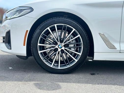 2022 BMW 540 i xDrive