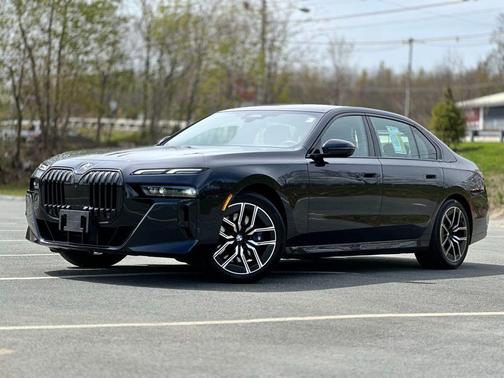 Carbon Black Metallic 2023 BMW 760 760i xDrive