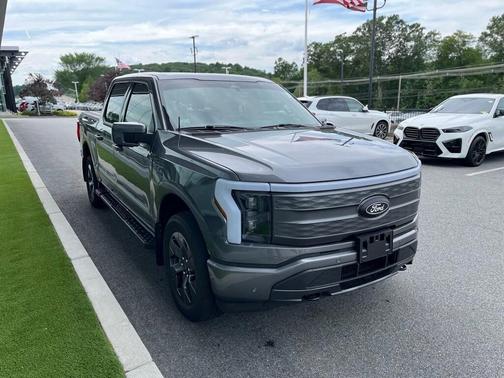 2023 Ford F-150 Lightning LARIAT