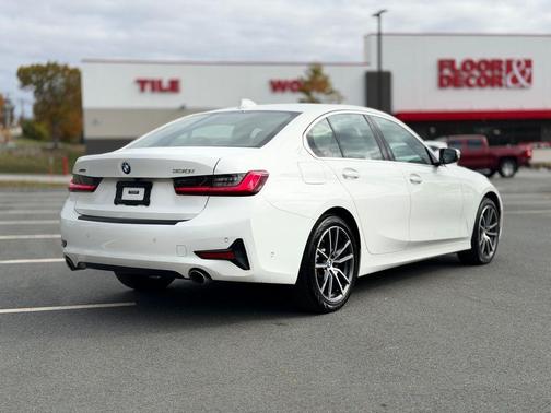 2021 BMW 330 i xDrive