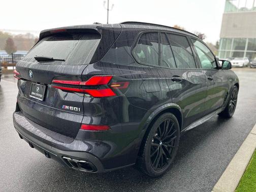2024 BMW X5 M60i