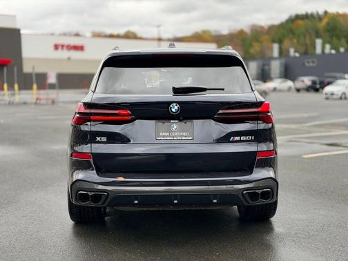 2024 BMW X5 M60i