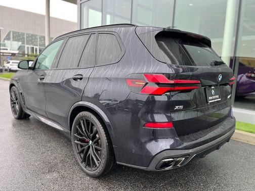 2024 BMW X5 M60i